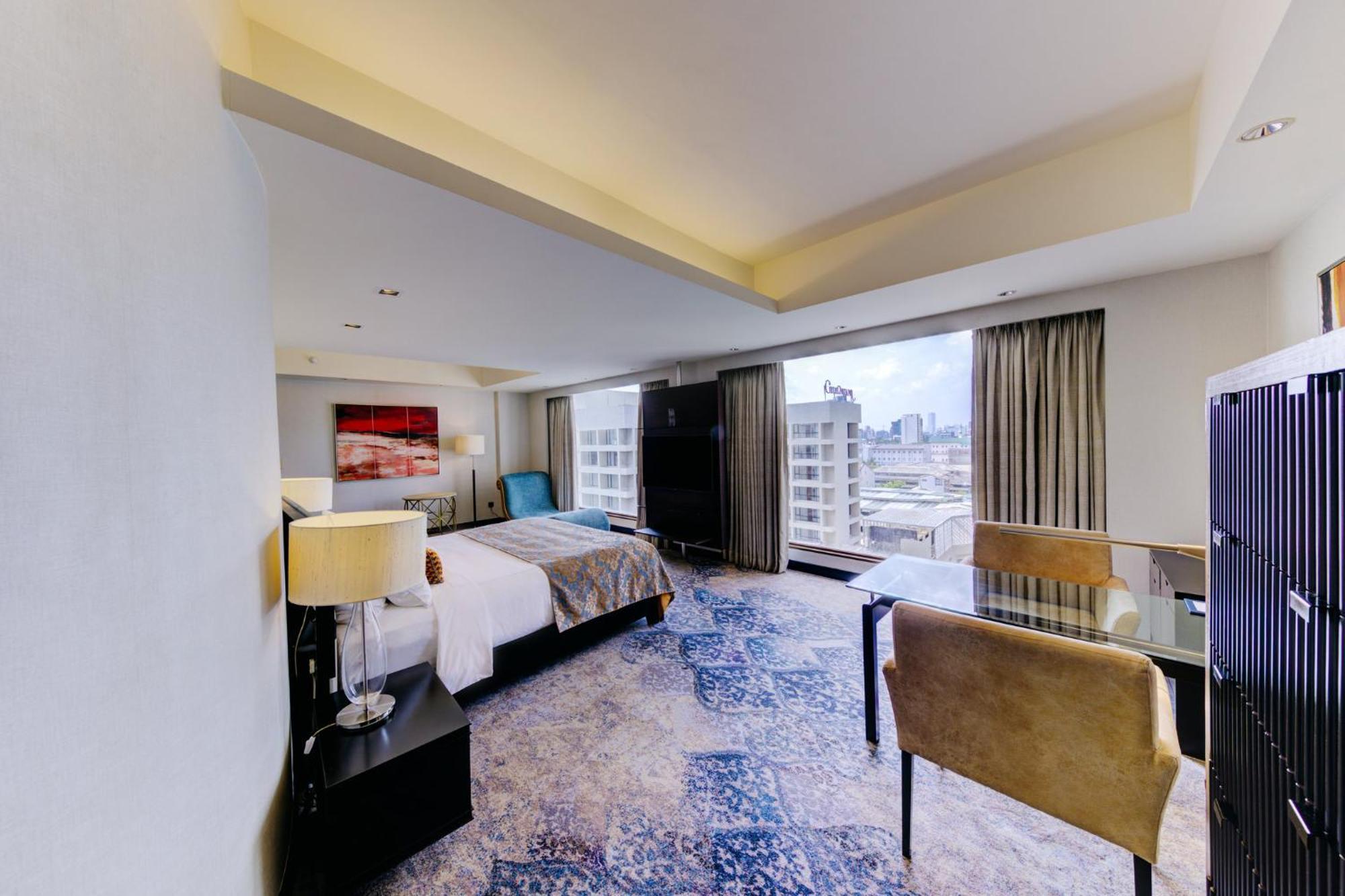 Cinnamon Grand Hotel 5*